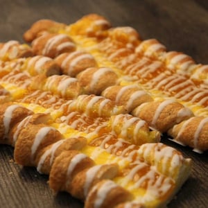 lettivienerpitko-kesäkampanja-2026-mango-hillo-täyte-leipurin-921080